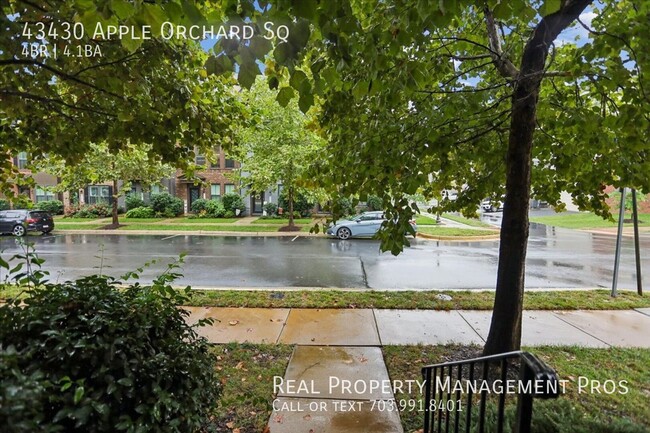 Building Photo - 43430 Apple Orch Sq