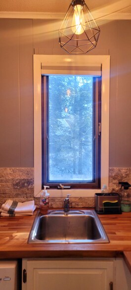 Building Photo - 1Newtown Turnpike