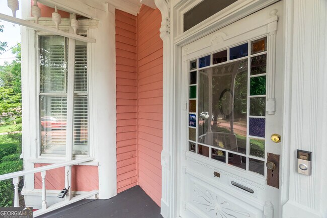 Building Photo - 875 Orange Terrace