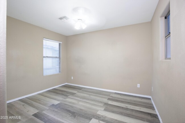 Building Photo - 18515 W Sunbelt Dr