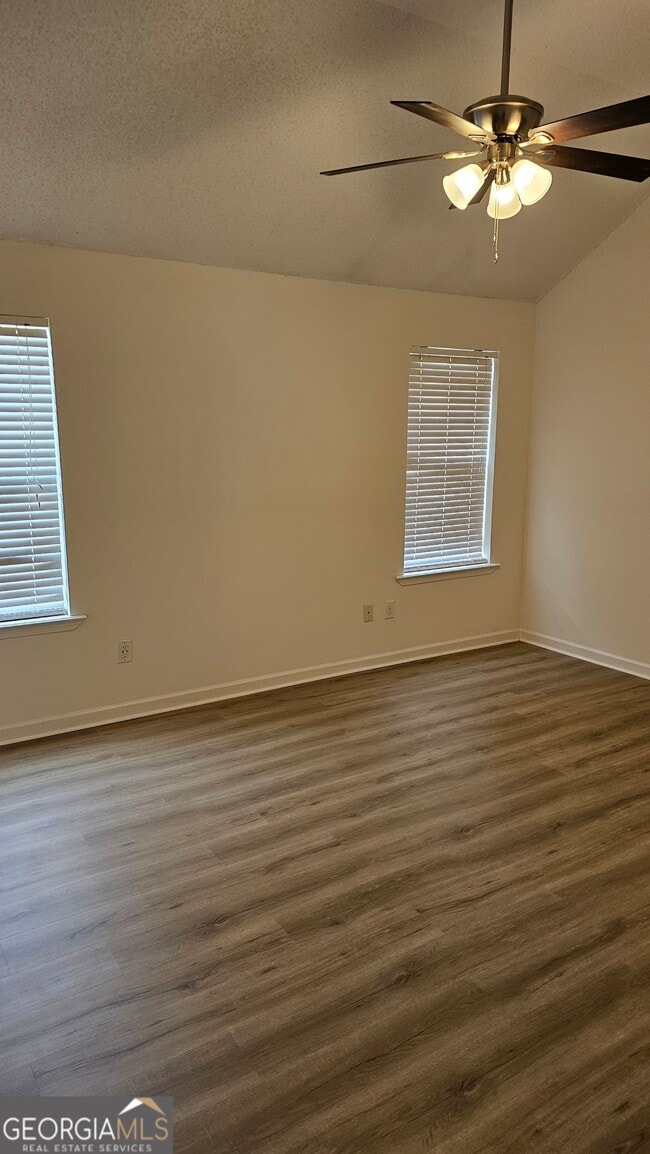 Building Photo - 210 Kentshire Ln