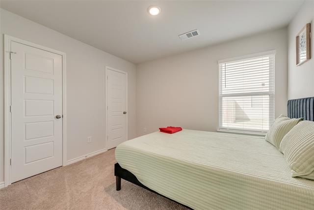 Building Photo - 1117 Takeoff Ave