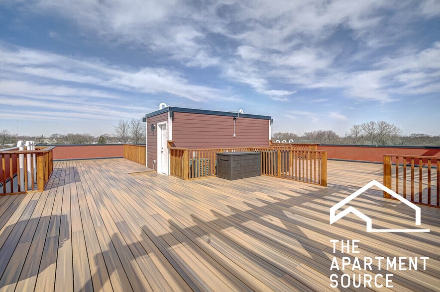 Building Photo - 3329 N Avers Ave