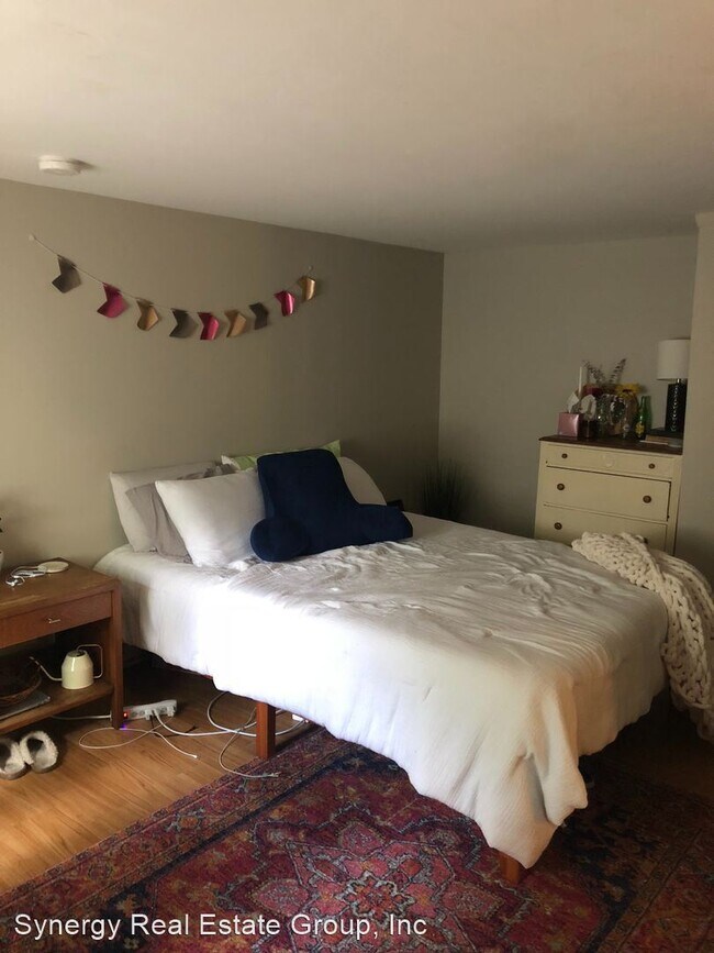 Building Photo - 3 br, 2 bath Apartment - 2819 White Oak