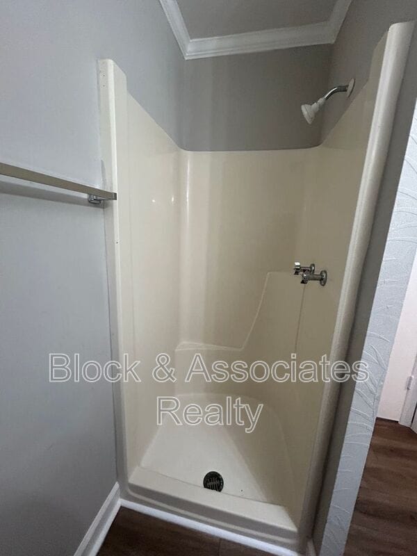 Building Photo - 735 W Mountain St