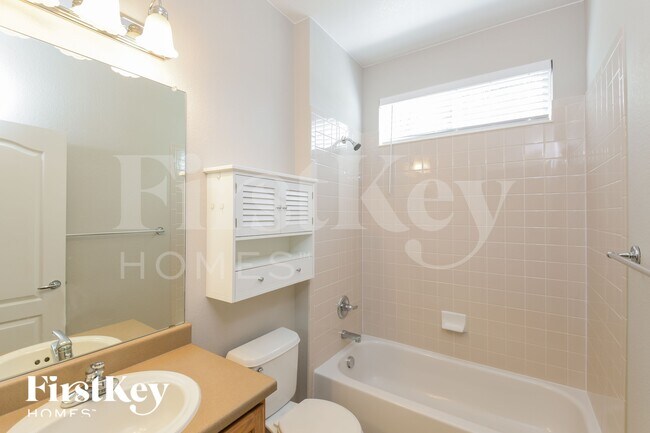 Building Photo - 10518 Ouray St