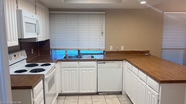 Building Photo - 2605 Willow Bend Ct