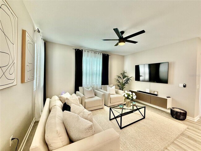 Building Photo - 6255 Golden Bch Dr