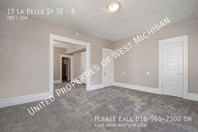 Building Photo - Available Now | 2 Bedroom 1 Bath Apartment...