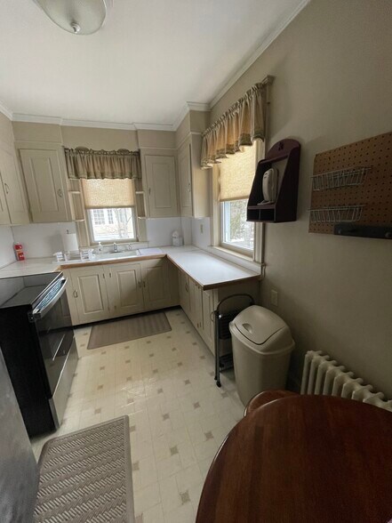 Building Photo - 52 Wyman Rd