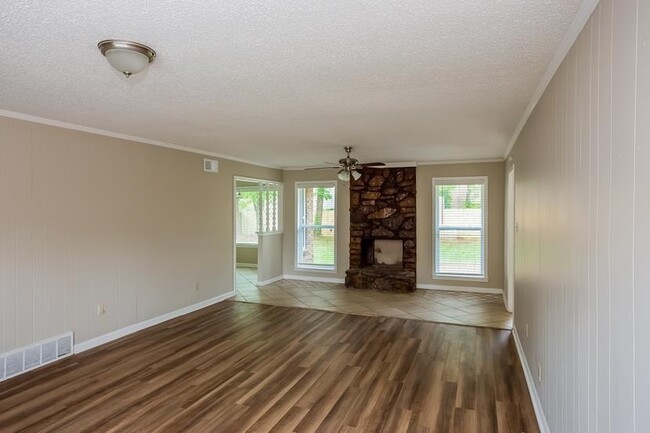 Building Photo - 4471 Laird Dr