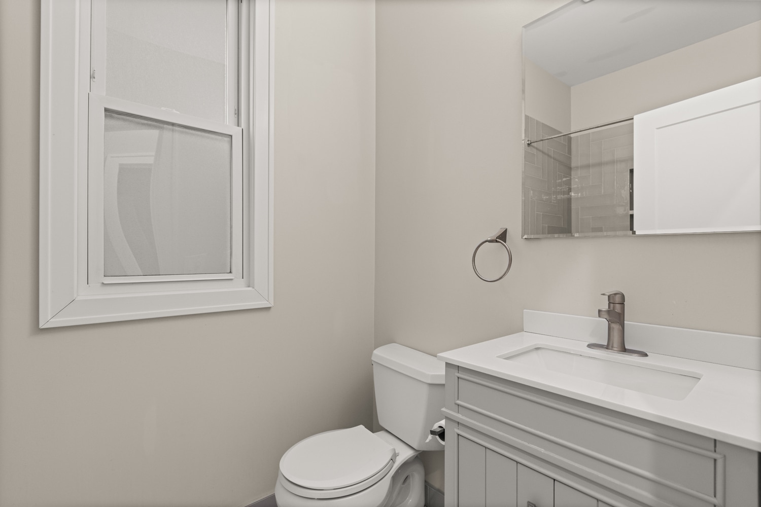 Building Photo - 3608 W Diversey Ave