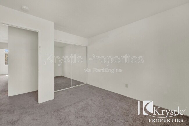 Building Photo - 267 Quartz Ln