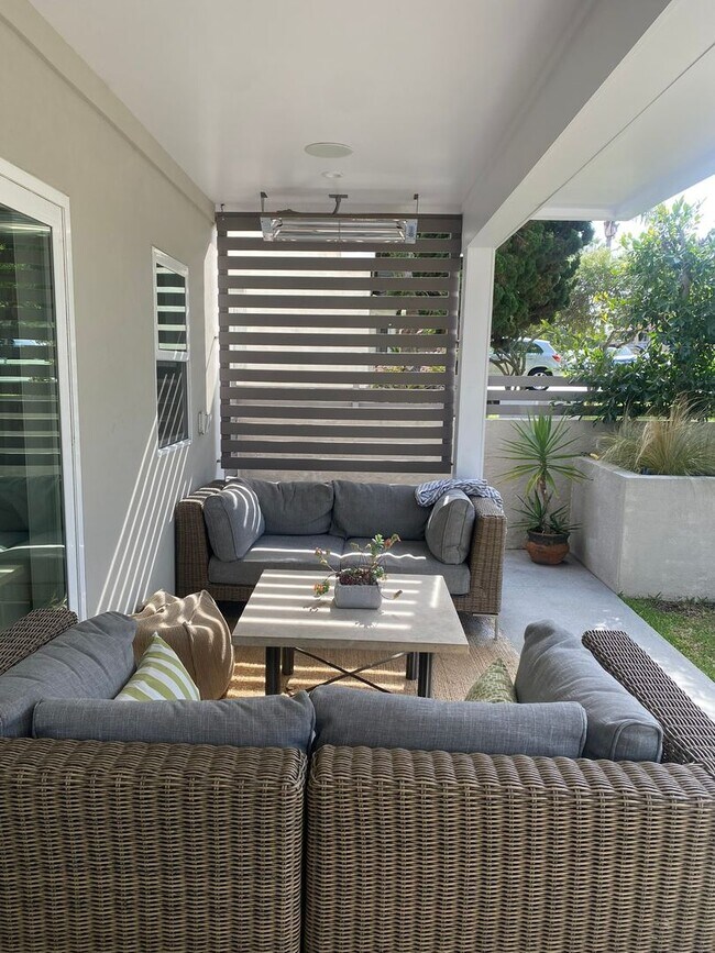 Building Photo - Summer in Style - Available for June! | Furnished 4BD Coronado Home