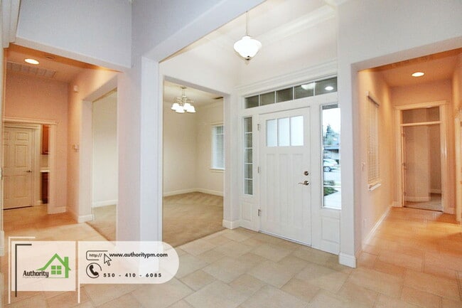 Building Photo - 1447 Jen Way