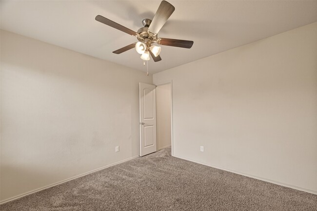 Building Photo - 23506 Umbrella Pine Dr