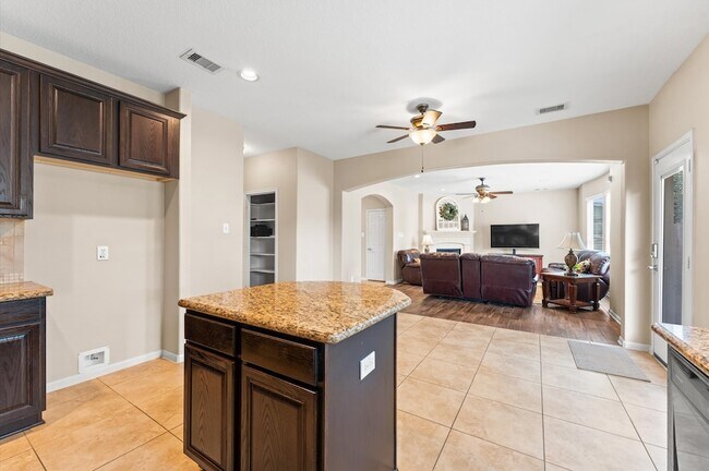 Building Photo - 406 Oak Stream Dr