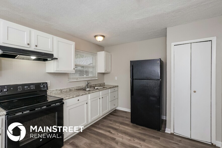 Building Photo - 803 Candleglow Ct