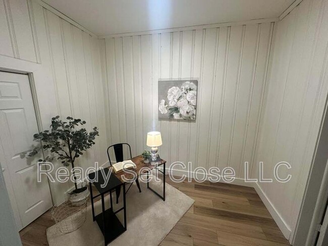 Building Photo - 156 W High St