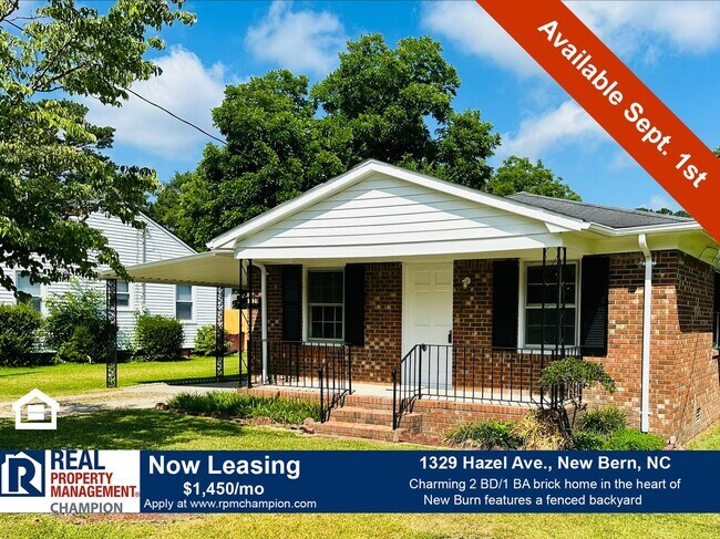 Primary Photo - Charming 2 BD/1 BA Bungalow with Fenced Ba...