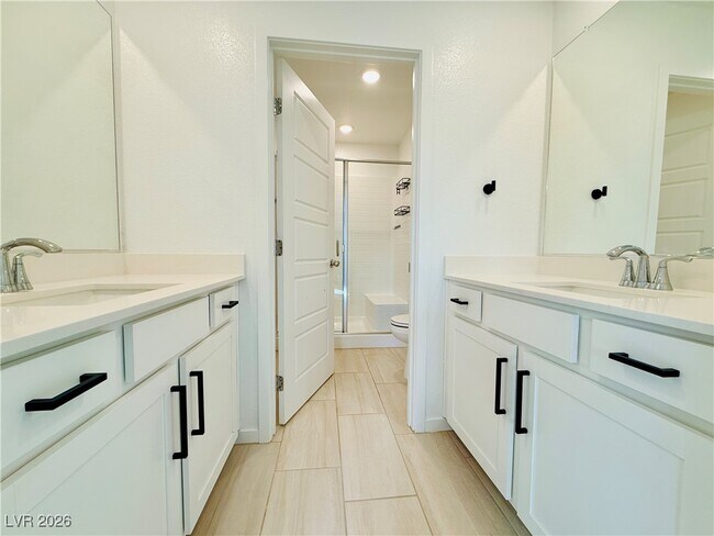 Building Photo - 10775 Blake Gardens Ct