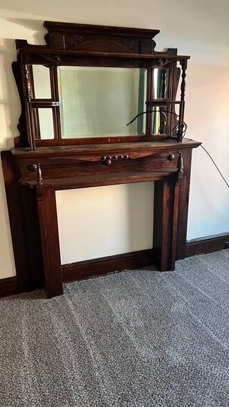 This is so cozy in the winter with an electric insert - 560 Walnut St
