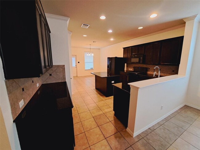 Building Photo - 541 Moonwalker Trail