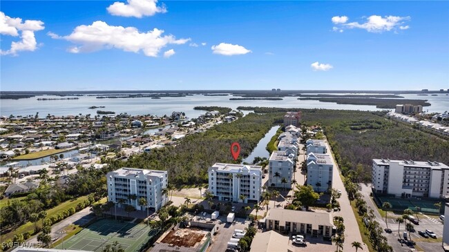 Building Photo - 22748 Island Pines Way