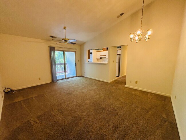 Building Photo - 400J Berryfield Lane