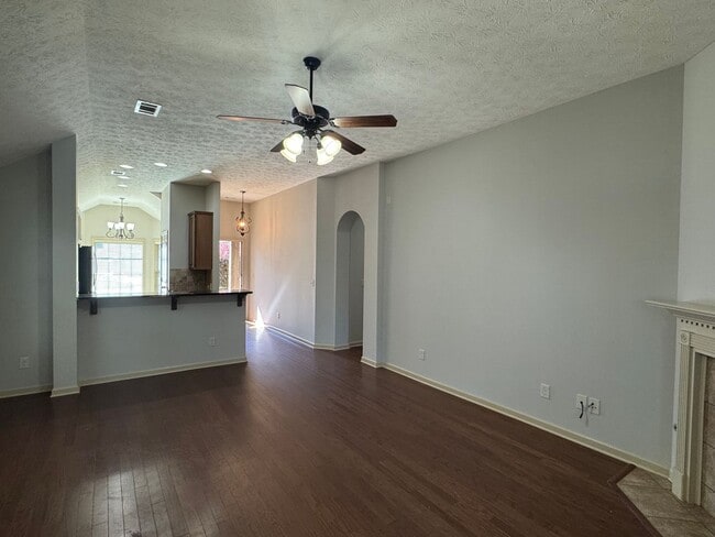 Building Photo - Pike Road Home