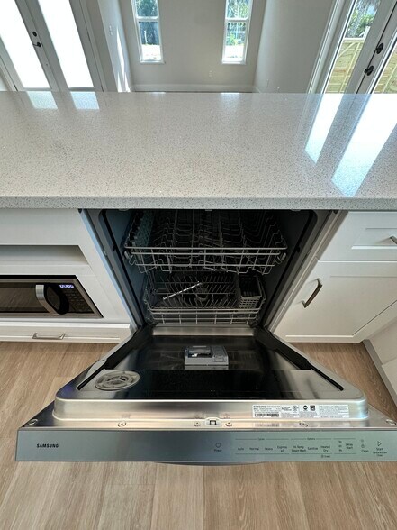 Building Photo - 7213 A1A S