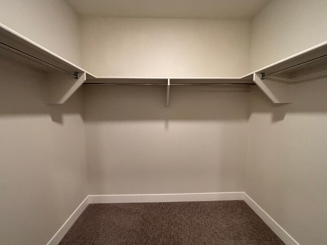 Building Photo - SINGLE LEVEL TOWNHOME FOR RENT!