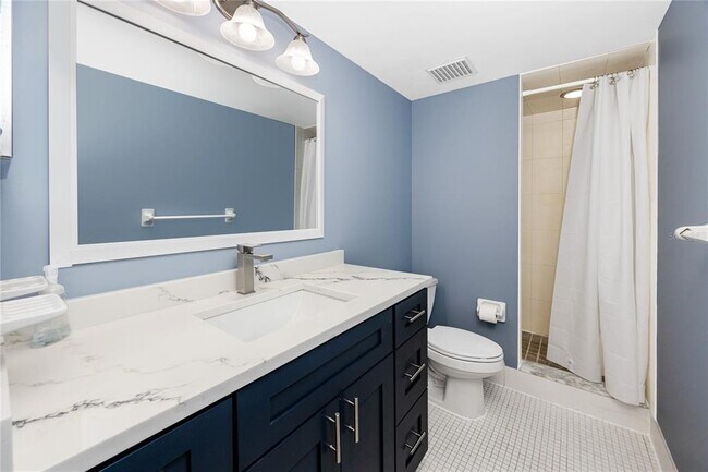 Building Photo - 209 Cypress Ct