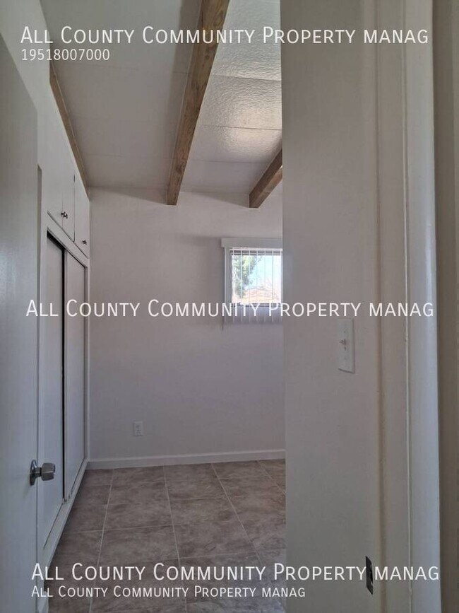 Building Photo - 6377 Hermosa Ave