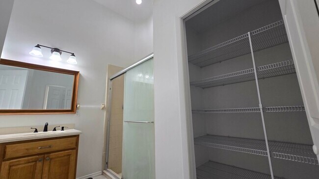 Building Photo - 2341 Palm Creek Ave