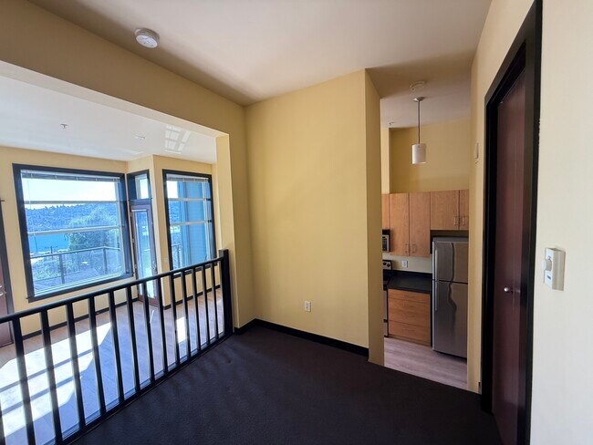 Building Photo - 655 Crockett St