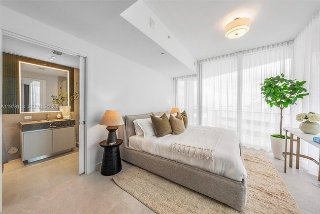 Building Photo - 500 Alton Rd