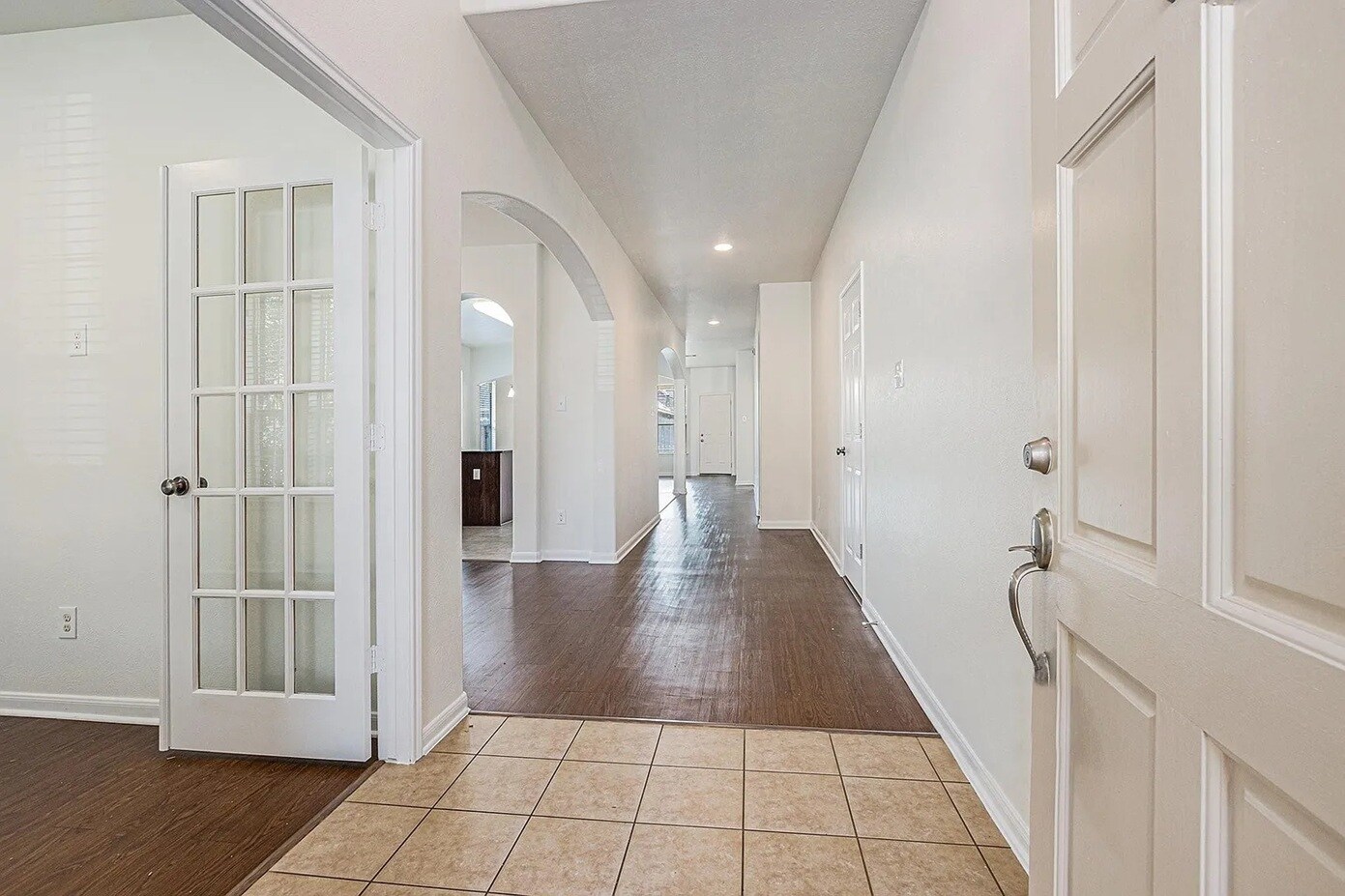 Front Foyer - 7327 Boerne Creek Dr