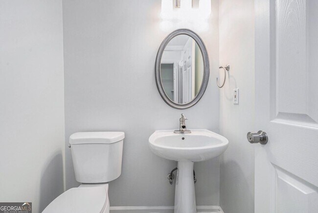 Building Photo - 244 Windcroft Cir NW