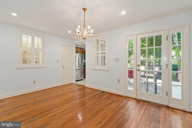 Building Photo - 1241 30th St NW