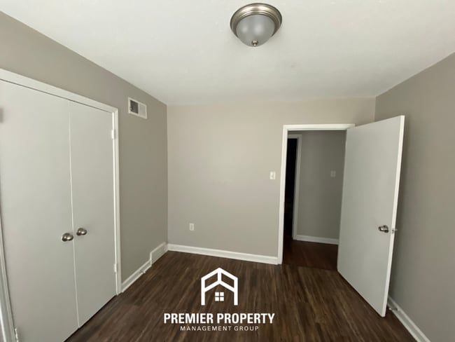 Building Photo - Bright 3BR Home in Raleigh | High Vaulted Ceilings & Large Fenced Backyard