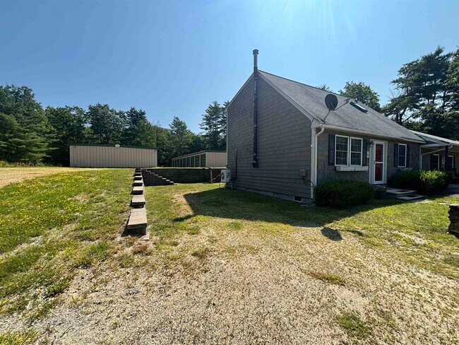Building Photo - 353 Forest Rd
