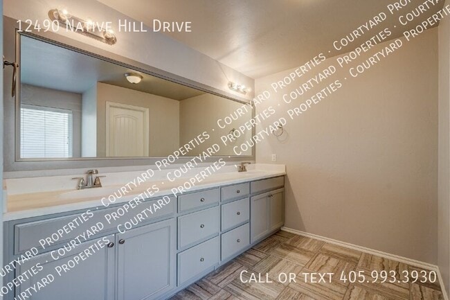 Building Photo - 12490 Native Hill Dr