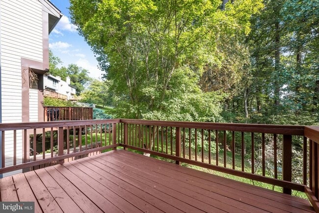 Building Photo - 25 Tivoli Lake Ct
