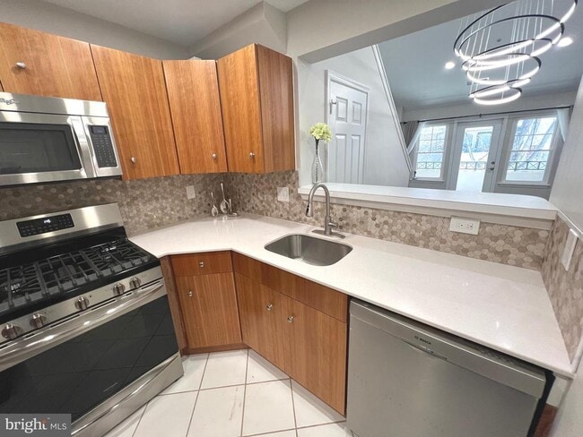 Building Photo - 12020 Taliesin Pl