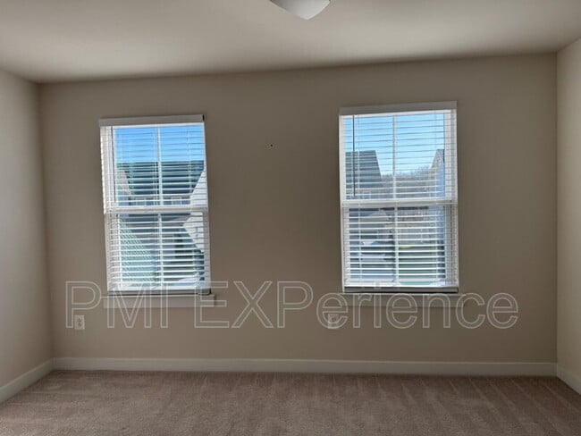 Building Photo - 2609 Skeeter Ct