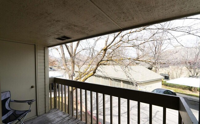 Building Photo - 3769 S Gekeler Ln