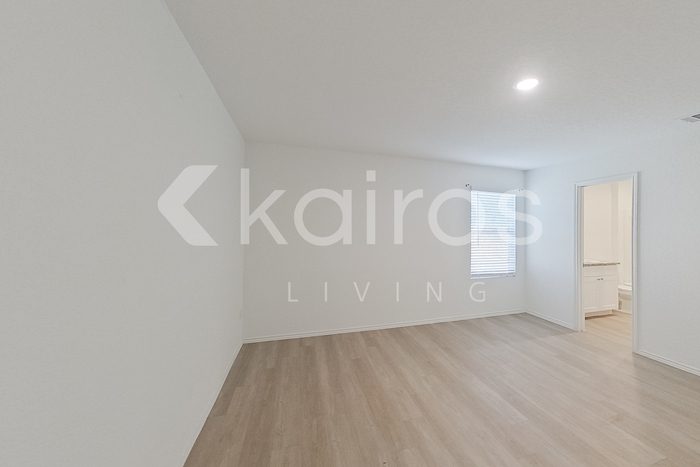 Building Photo - 4105 Waterfall Cv