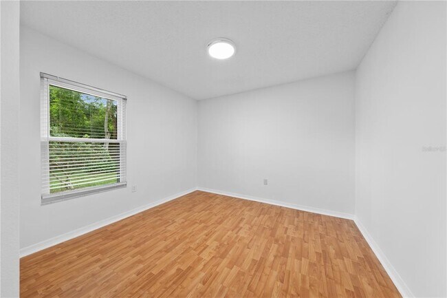 Building Photo - 308 Silver Pine Dr