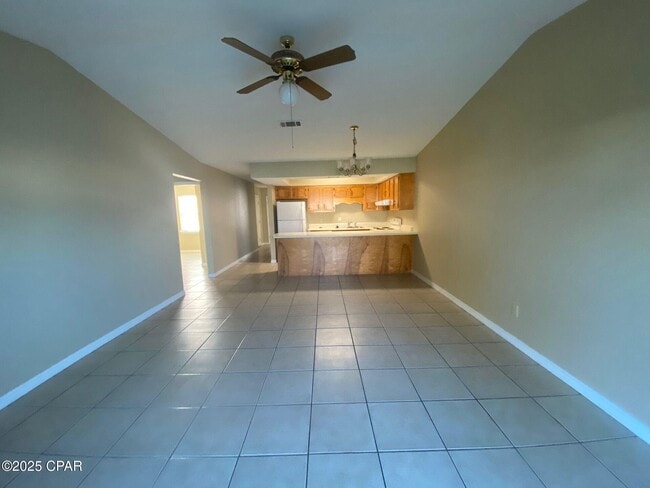 Building Photo - 625 N 9th St